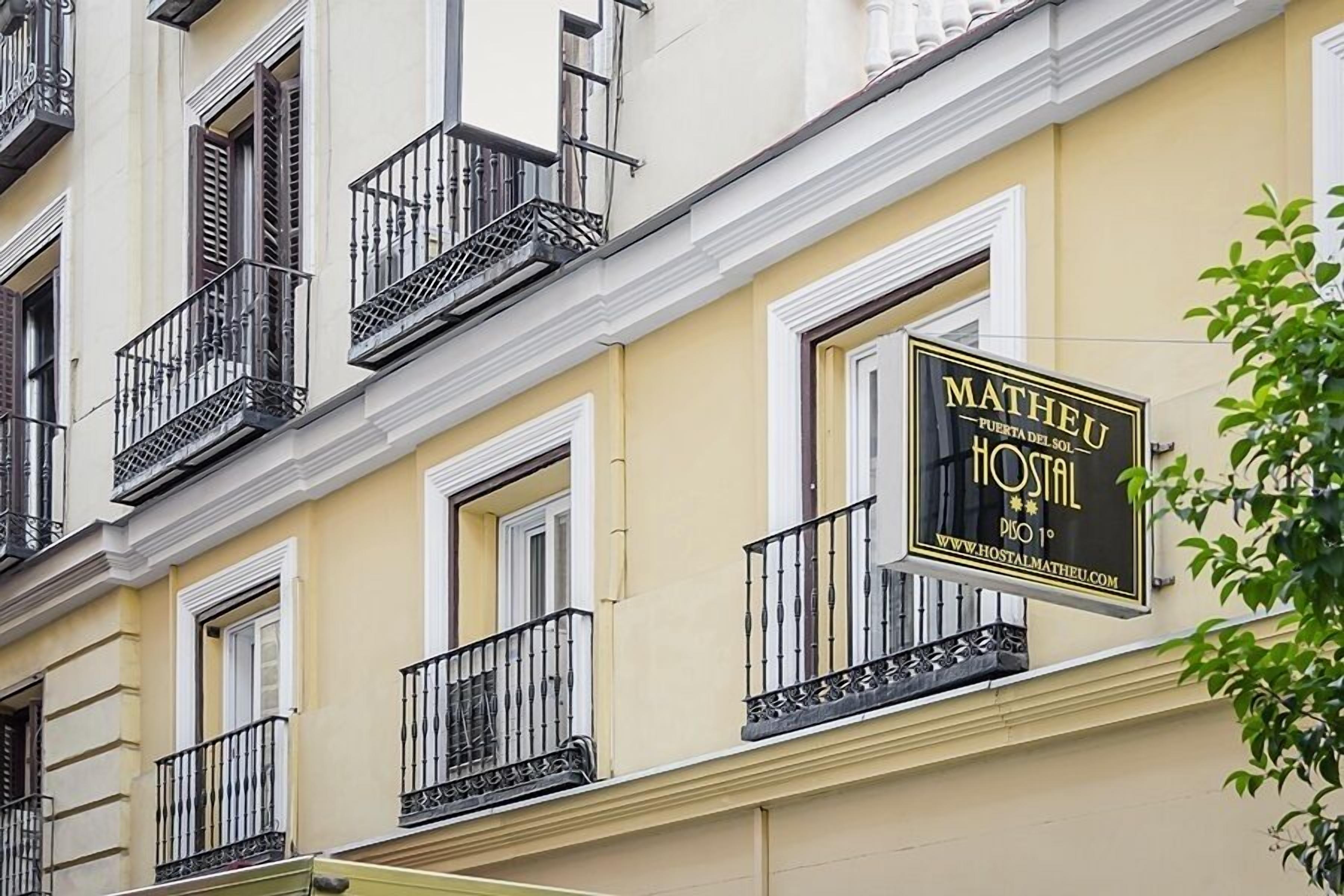 Hostal Matheu — Photos 2